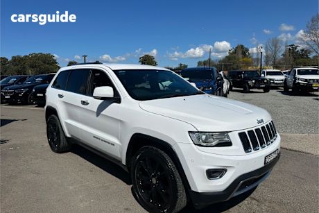 White 2015 Jeep Grand Cherokee SUV LIMITED 4X4