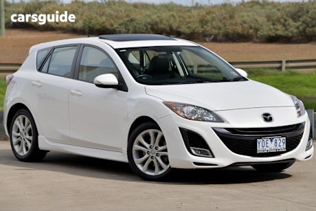 White 2011 Mazda Mazda3 Hatch SP25 F
