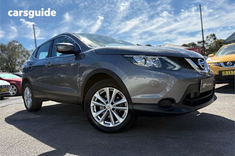 Grey 2015 Nissan Qashqai Wagon St (4X2)