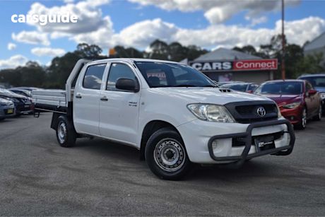White 2011 Toyota Hilux Dual Cab Pick-up Sr
