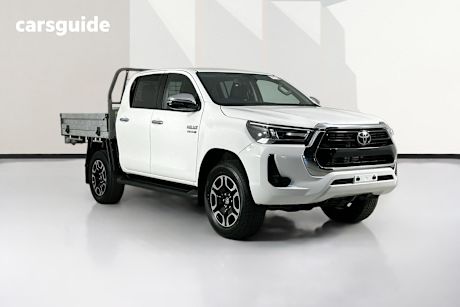 White 2021 Toyota Hilux Double Cab Chassis Sr5 (4X4)