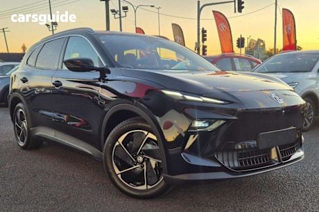 Black 2025 MG MGS5 EV SUV ESSENCE 62 R