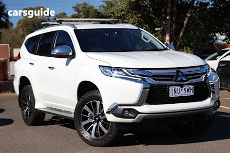 White 2018 Mitsubishi Pajero Sport SUV GLS 4X4