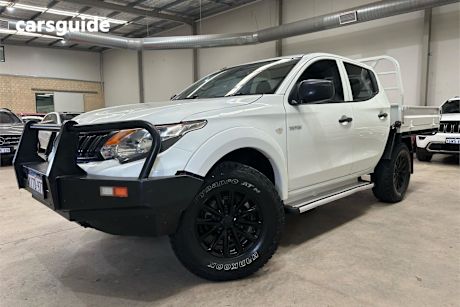 White 2017 Mitsubishi Triton Ute Tray GLX