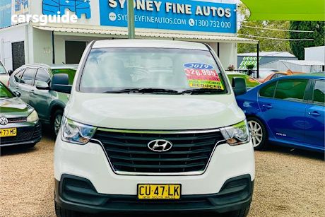 White 2019 Hyundai Iload Van 3S Liftback