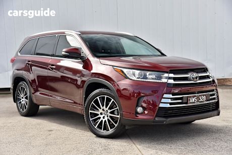 Red 2018 Toyota Kluger Wagon Grande (4X4)