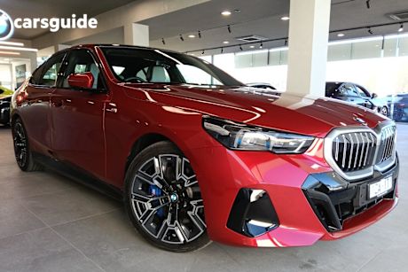 Red 2024 BMW 5 Sedan 540D XDRIVE 4WD