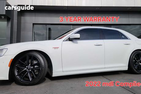 White 2021 Chrysler 300 Sedan Srt Core
