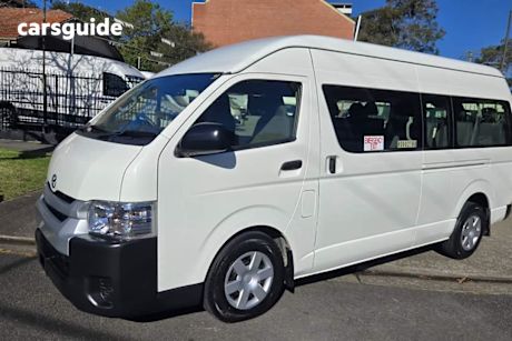 White 2018 Toyota HiAce OtherCar COMMUTER R