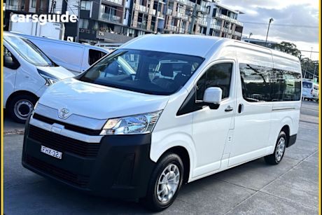 White 2019 Toyota HiAce OtherCar COMMUTER (12 SEATS)