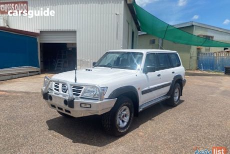 White 2003 Nissan Patrol SUV ST 4X4