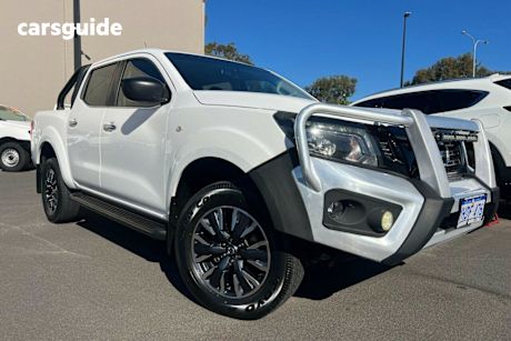 White 2020 Nissan Navara Dual Cab Pick-up St (4X4)