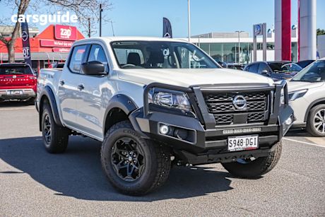 White 2024 Nissan Navara Dual Cab Pick-up Sl Warrior (4X4)