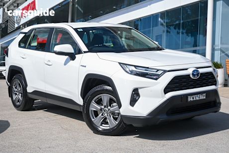 White 2022 Toyota RAV4 SUV GX 4X4
