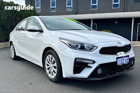 White 2017 Kia Cerato Sedan S F