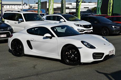 White 2015 Porsche Cayman Coupe R