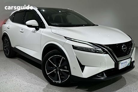 White 2023 Nissan Qashqai SUV TI F
