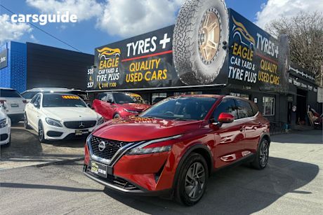 Red 2024 Nissan Qashqai Wagon St