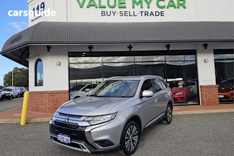 Silver 2018 Mitsubishi Outlander SUV ES ADAS 4X4