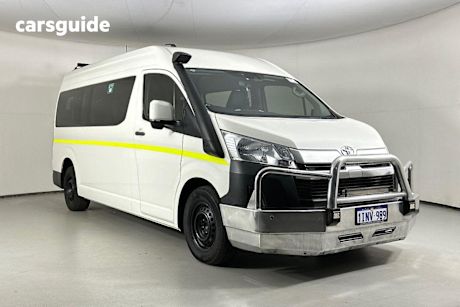 White 2021 Toyota HiAce Bus Slwb Commuter (12 Seats)