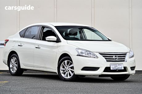 White 2013 Nissan Pulsar Sedan St