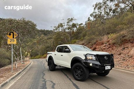 White 2024 Nissan Navara Dual Cab Pick-up Sl Warrior (4X4)
