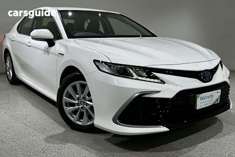 White 2021 Toyota Camry Sedan ASCENT F