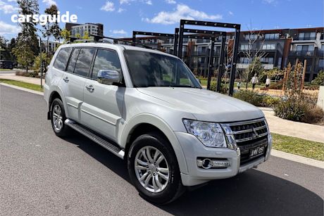 White 2016 Mitsubishi Pajero Wagon Exceed Lwb (4X4)