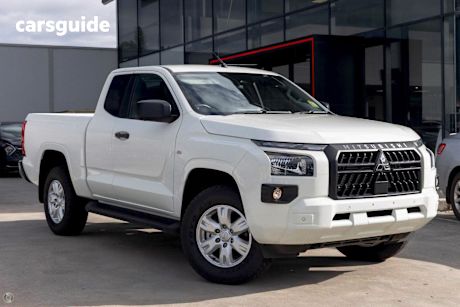White 2025 Mitsubishi Triton Ute Tray GLX+ 4X4