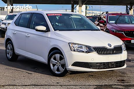 White 2015 Skoda Fabia Hatchback 81 Tsi