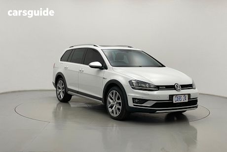 White 2016 Volkswagen Golf Wagon Alltrack 132 Tsi