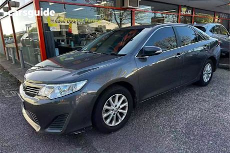 Grey 2013 Toyota Camry Sedan ALTISE F