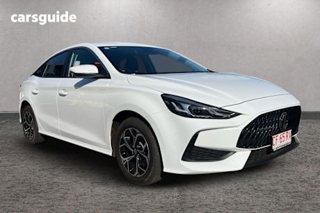 White 2024 MG MG5 Sedan VIBE F