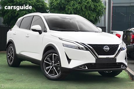 White 2023 Nissan Qashqai Wagon St-L