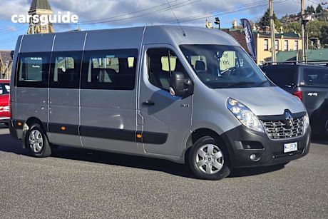 Grey 2019 Renault Master Bus Lwb Mid