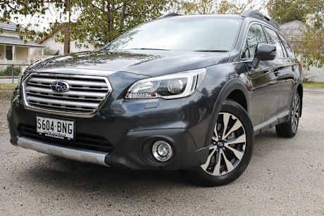 Grey 2016 Subaru Outback SUV 3.6R 4WD