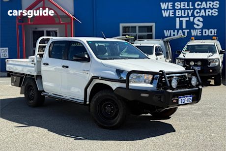 White 2020 Toyota Hilux Ute Tray SR 4X4