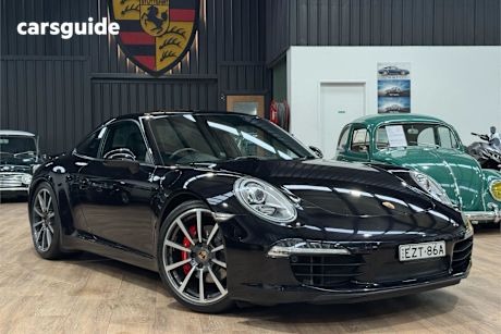 Black 2014 Porsche 911 Coupe CARRERA S R