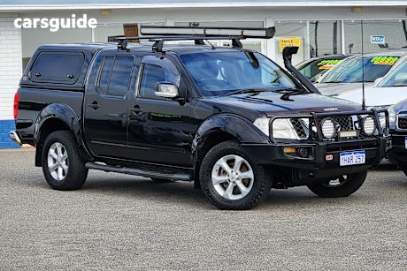 Black 2014 Nissan Navara Dual Cab Pick-up St (4X4)