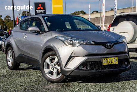 Silver 2018 Toyota C-HR SUV NGX10R F