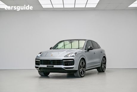 Silver 2022 Porsche Cayenne Wagon Turbo