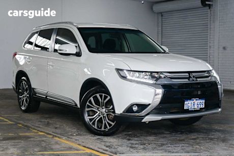 White 2017 Mitsubishi Outlander SUV LS SAFETY PACK F