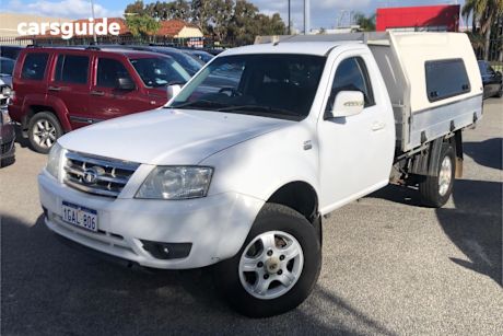 White 2015 Tata Xenon Cab Chassis (4X2)