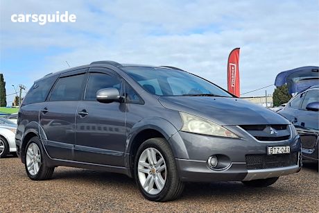 Grey 2010 Mitsubishi Grandis Wagon Vr-X