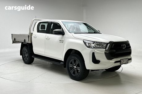 White 2022 Toyota Hilux Ute Tray SR 4X4