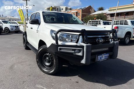 White 2019 Toyota Hilux Ute Tray SR 4X4