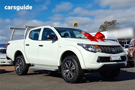 White 2017 Mitsubishi Triton Ute Tray GLX 4X4
