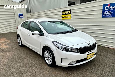White 2016 Kia Cerato Sedan S Premium