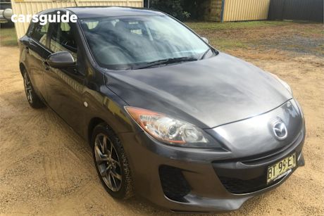 Grey 2012 Mazda 3 Hatchback Neo