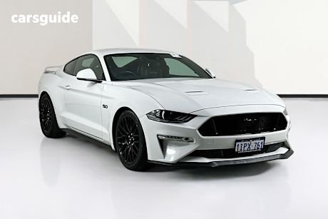 White 2018 Ford Mustang Coupe Fastback Gt 5.0 V8